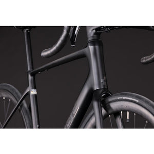 Cube Attain C:62 Race Racercykel - Carbon`N`Coalchrome