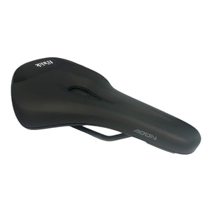 Fizik Terra Aidon X5 145 Sadel - Sort