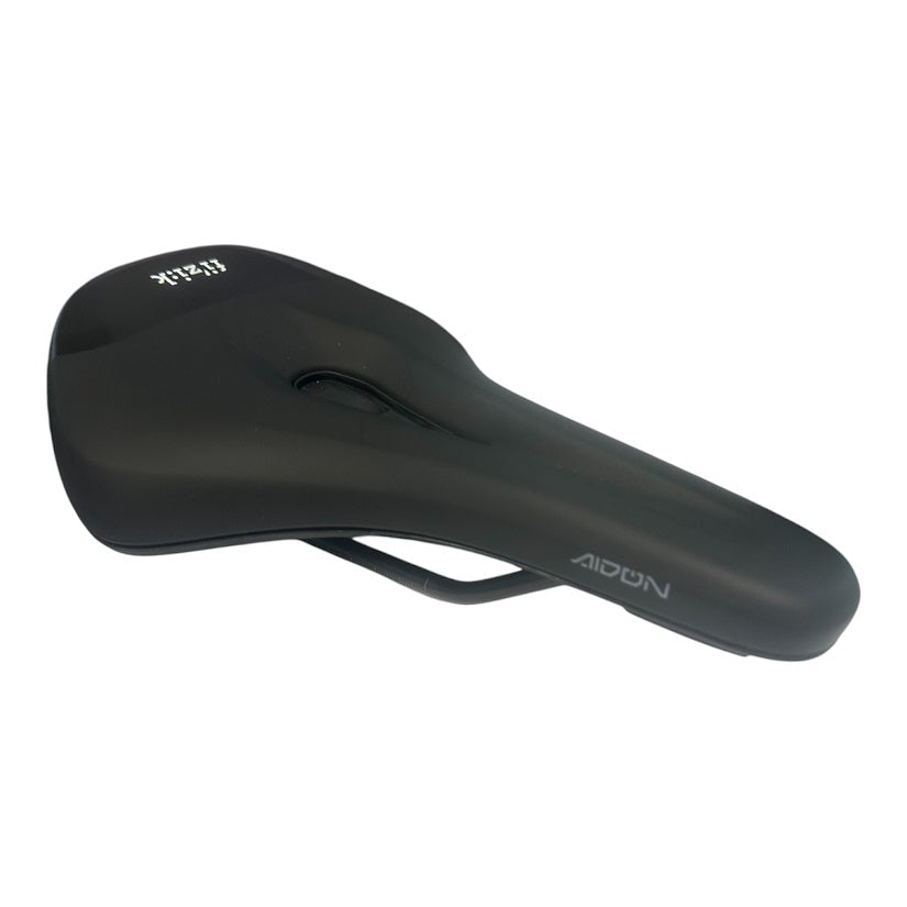 Fizik Terra Aidon X5 145 Sadel - Sort