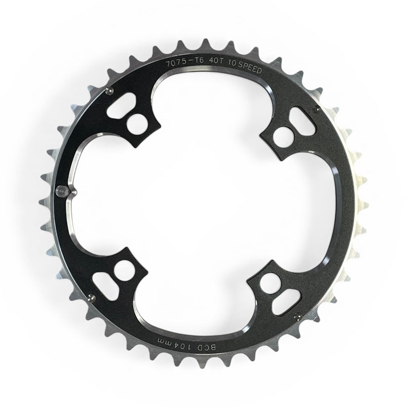 Heino 7075-T6 klinge 40T 9-10speed BCD 104mm 4huls alu Sort/Sølv