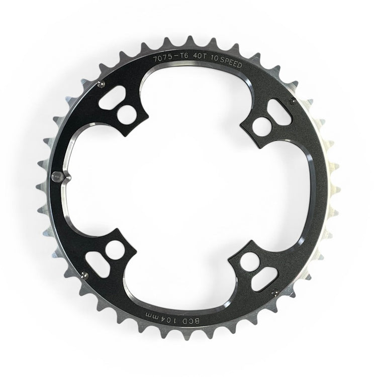 Heino 7075-T6 klinge 40T 9-10speed BCD 104mm 4huls alu Sort/Sølv