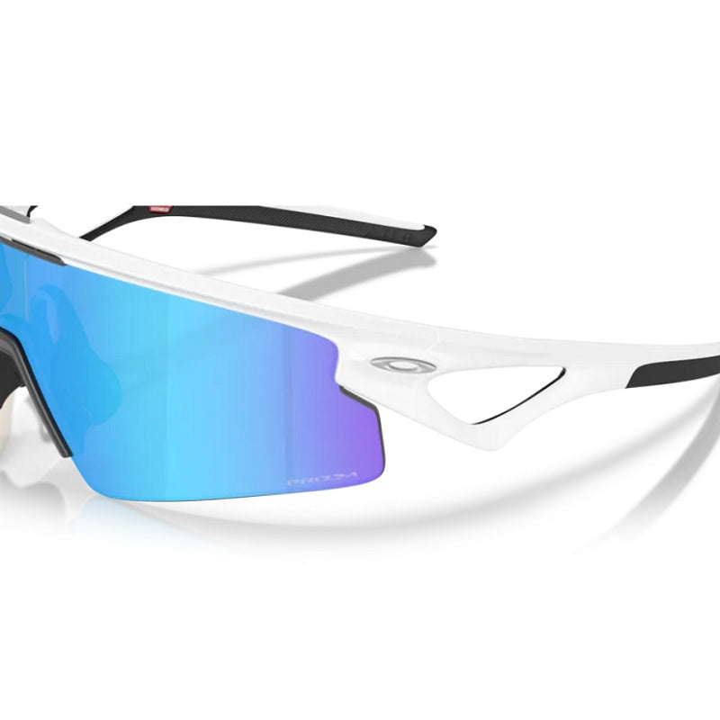 Oakley Sphaera Strike Solbrille - Prizm Sapphire Lenses, Matte White Frame