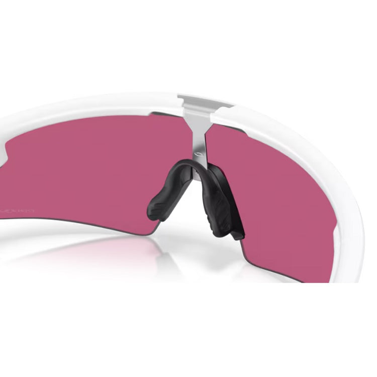 Oakley Sphaera Strike Solbrille - Prizm Field Lenses, Matte White Frame