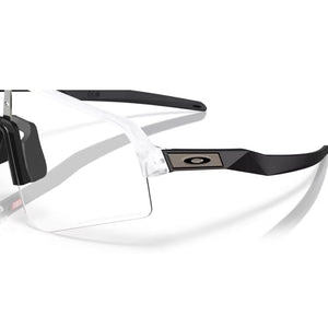 Oakley Sutro Lite Sweep - Iridium photochromic Lenses, Matte Clear Frame